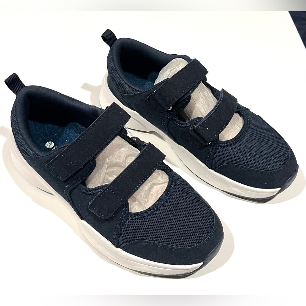Ortorex Navy Blue Velcro Sneakers size 9.5